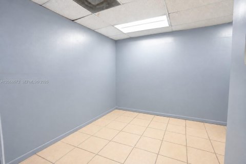 Immobilier commercial à vendre à North Miami, Floride № 2339864 - photo 21