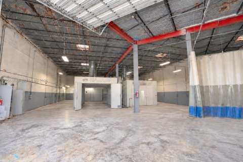 Immobilier commercial à vendre à North Miami, Floride № 2339864 - photo 14
