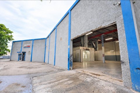 Immobilier commercial à vendre à North Miami, Floride № 2339864 - photo 5
