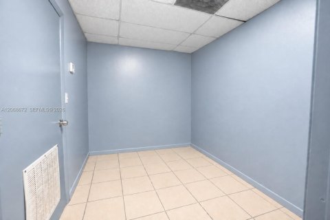 Immobilier commercial à vendre à North Miami, Floride № 2339864 - photo 24