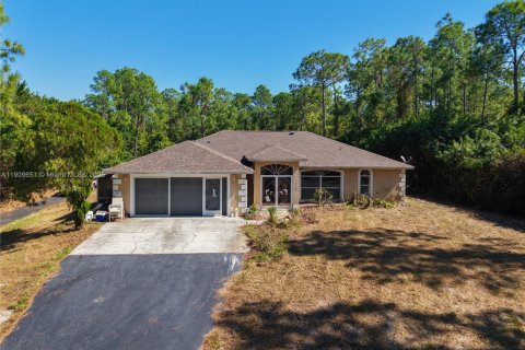 Villa ou maison à vendre à Naples, Floride: 3 chambres, 174.75 m2 № 1965361 - photo 2