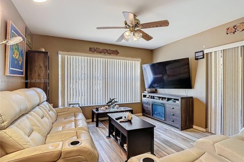 Villa ou maison à vendre à Naples, Floride: 3 chambres, 174.75 m2 № 1965361 - photo 17