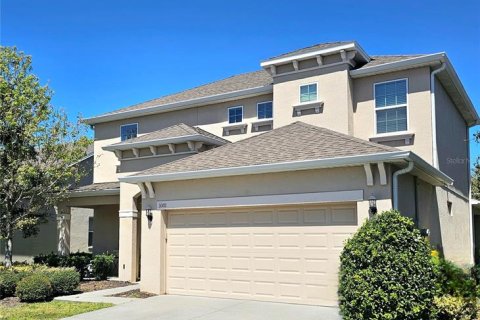 House in Mount Dora, Florida 5 bedrooms, 226.5 sq.m. № 1618915 - photo 1