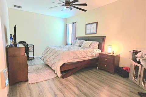 House in Mount Dora, Florida 5 bedrooms, 226.5 sq.m. № 1618915 - photo 12