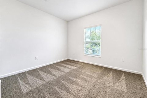House in Eagle Lake, Florida 4 bedrooms, 198.81 sq.m. № 2202721 - photo 7