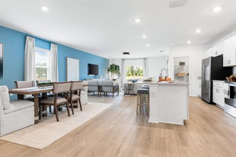 Casa en venta en Kissimmee, Florida, 4 dormitorios, 192.77 m2 № 2157605 - foto 4