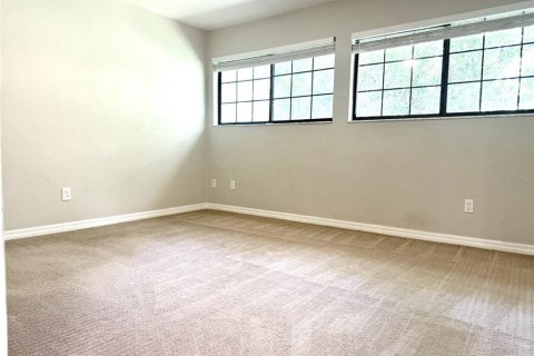 Touwnhouse à louer à Gainesville, Floride: 3 chambres, 127.28 m2 № 2433689 - photo 14