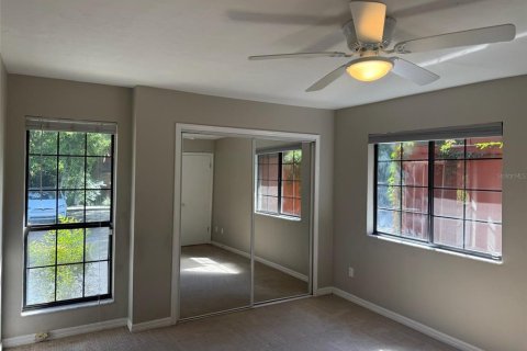 Touwnhouse à louer à Gainesville, Floride: 3 chambres, 127.28 m2 № 2433689 - photo 3