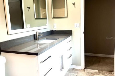 Touwnhouse à louer à Gainesville, Floride: 3 chambres, 127.28 m2 № 2433689 - photo 27