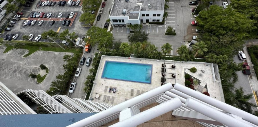 Condo in West Palm Beach, Florida, 1 bedroom № 1174656