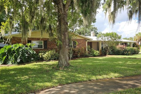 Villa ou maison à vendre à Titusville, Floride: 4 chambres, 207.73 m2 № 1907083 - photo 2