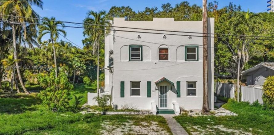 Immobilier commercial à Fort Lauderdale, Floride 311.5 m2 № 2041510