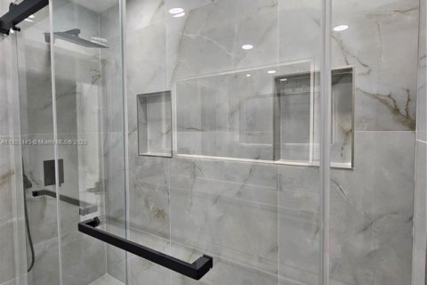 Купить виллу или дом в Палм-Бич-Гарденс, Флорида 4 спальни, № 1975530 - фото 24