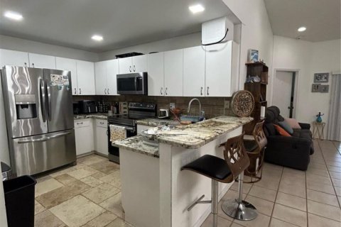 Apartment in Miramar, Florida 2 bedrooms, 96.99 sq.m. № 2087032 - photo 4