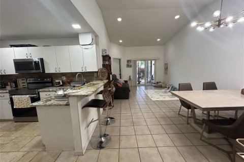 Apartment in Miramar, Florida 2 bedrooms, 96.99 sq.m. № 2087032 - photo 10