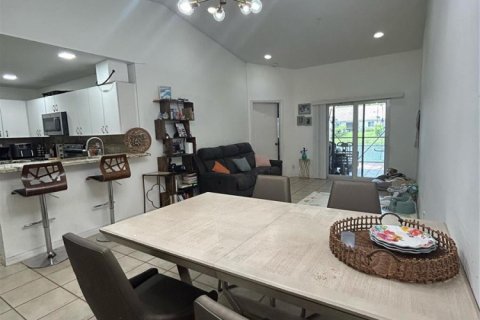 Apartment in Miramar, Florida 2 bedrooms, 96.99 sq.m. № 2087032 - photo 9