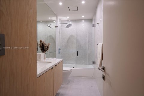 Copropriété à louer à Miami Beach, Floride: 3 chambres, 174.19 m2 № 1981244 - photo 30