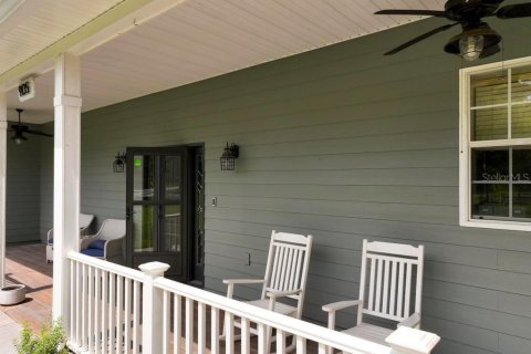 House in Weeki Wachee, Florida 5 bedrooms, 323.49 sq.m. № 1846977 - photo 7