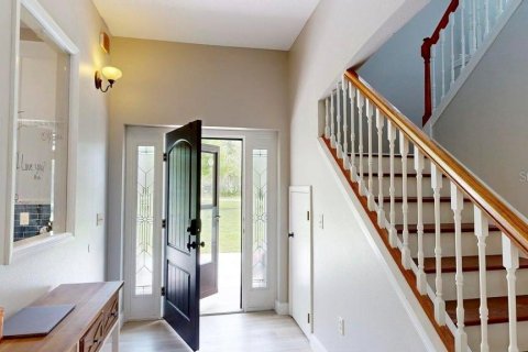 House in Weeki Wachee, Florida 5 bedrooms, 323.49 sq.m. № 1846977 - photo 13