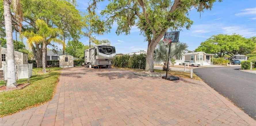 Terreno en Clermont, Florida № 1597963