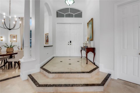 House in Davie, Florida 5 bedrooms, 315.03 sq.m. № 1770250 - photo 11