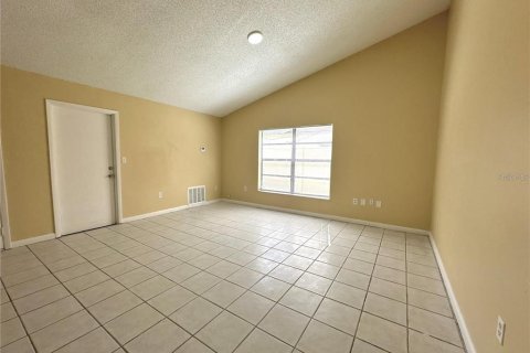 Villa ou maison à louer à Orlando, Floride: 3 chambres, 113.99 m2 № 2148975 - photo 6
