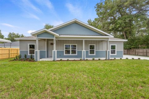 House in Lake Helen, Florida 4 bedrooms, 183.57 sq.m. № 1771963 - photo 1