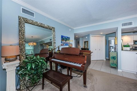 Condo in Largo, Florida, 3 bedrooms  № 2358744 - photo 27