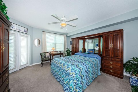 Condo in Largo, Florida, 3 bedrooms  № 2358744 - photo 28