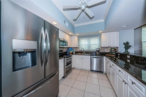 Condo in Largo, Florida, 3 bedrooms  № 2358744 - photo 10