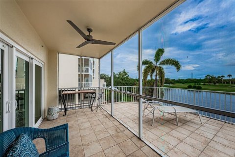 Condo in Largo, Florida, 3 bedrooms  № 2358744 - photo 15