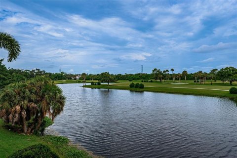 Condo in Largo, Florida, 3 bedrooms  № 2358744 - photo 21