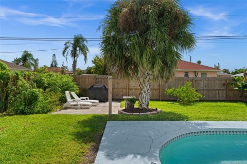House in Venice, Florida 2 bedrooms, 80.17 sq.m. № 2144957 - photo 22