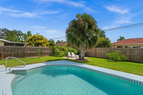 House in Venice, Florida 2 bedrooms, 80.17 sq.m. № 2144957 - photo 23