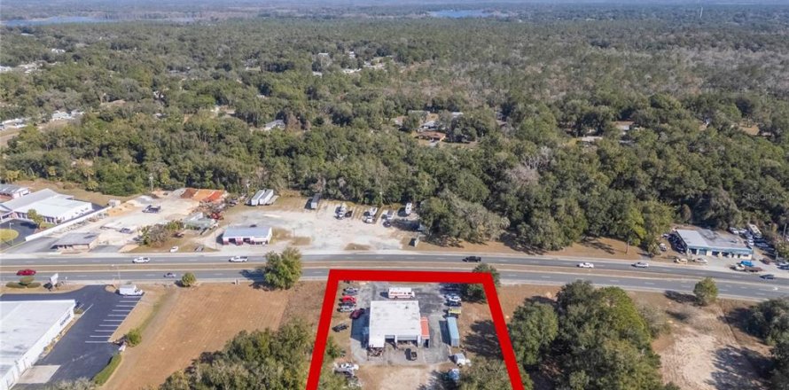 Propiedad comercial en Inverness, Florida 255.48 m2 № 1512648