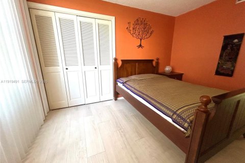 Condo in Fort Lauderdale, Florida, 2 bedrooms  № 1985873 - photo 15