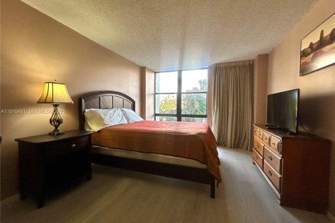 Condo in Fort Lauderdale, Florida, 2 bedrooms  № 1985873 - photo 21