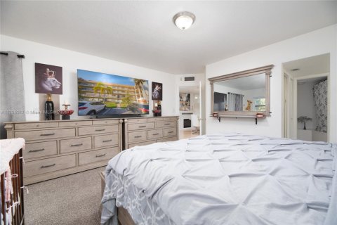 Condo in Coconut Creek, Florida, 2 bedrooms  № 1727060 - photo 21