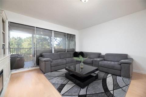 Condo in Coconut Creek, Florida, 2 bedrooms  № 1727060 - photo 5