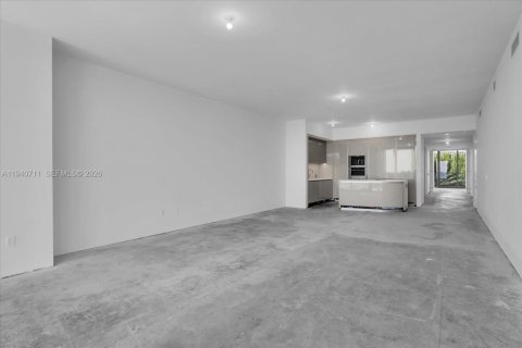 Condo in Sunny Isles Beach, Florida, 4 bedrooms  № 1997769 - photo 14