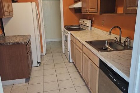 Copropriété à vendre à Lauderhill, Floride: 2 chambres, 104.05 m2 № 2262441 - photo 2