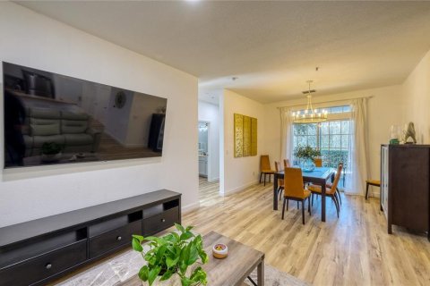Condo in Kissimmee, Florida, 3 bedrooms  № 2410476 - photo 10