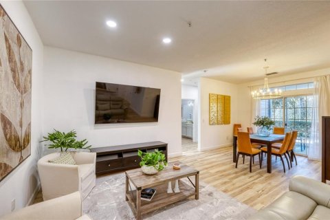 Condo in Kissimmee, Florida, 3 bedrooms  № 2410476 - photo 9
