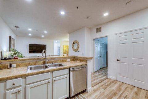 Condo in Kissimmee, Florida, 3 bedrooms  № 2410476 - photo 21