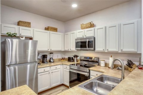 Condo in Kissimmee, Florida, 3 bedrooms  № 2410476 - photo 18
