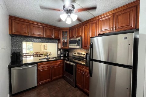 Снять в аренду кондоминиум в Дирфилд-Бич, Флорида 2 спальни, 85.1м2, № 1922012 - фото 7