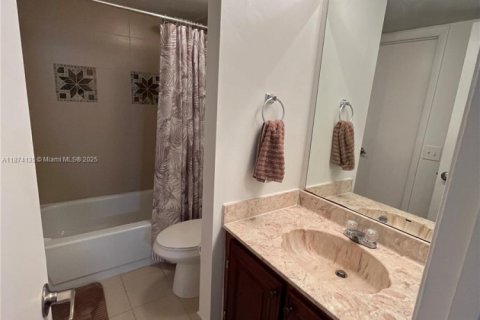 Снять в аренду кондоминиум в Дирфилд-Бич, Флорида 2 спальни, 85.1м2, № 1922012 - фото 14