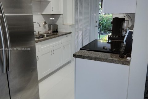 Снять в аренду виллу или дом в Майами, Флорида 2 спальни, 142.33м2, № 2051371 - фото 18