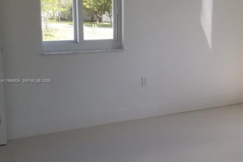 Снять в аренду виллу или дом в Майами, Флорида 2 спальни, 142.33м2, № 2051371 - фото 13