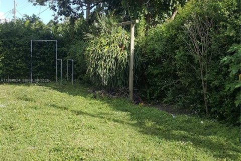 Снять в аренду виллу или дом в Майами, Флорида 2 спальни, 142.33м2, № 2051371 - фото 28